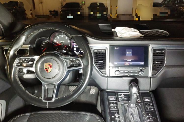 Used Porsche Macan 2017 Macan 2.0T Center Console