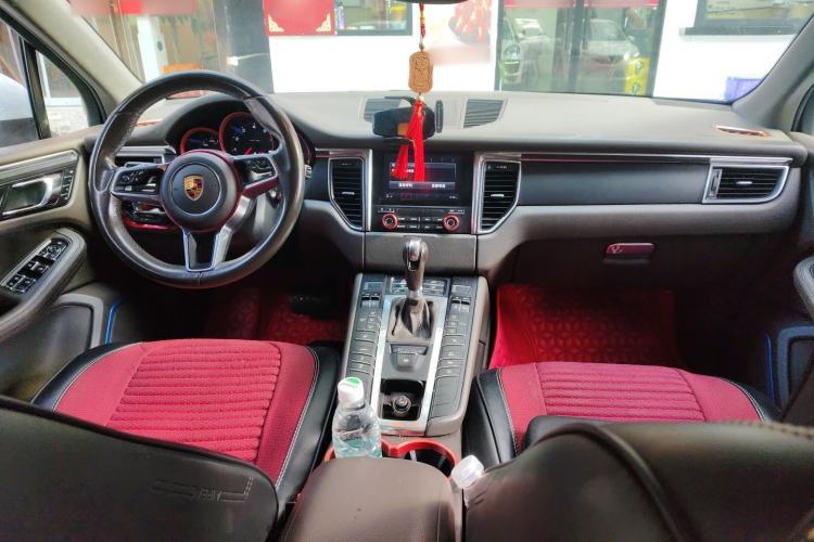 Used Porsche Macan 2017 Macan 2.0T Center Console