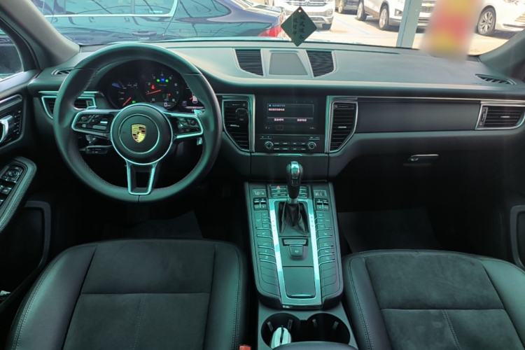 Used Porsche Macan 2017 Macan 2.0T Center Console