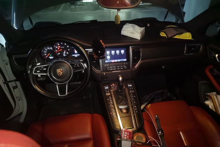 Used Porsche Macan 2017 Macan 2.0T Center Console