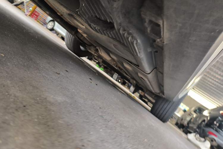 Used Porsche Macan 2017 Macan 2.0T Chassis Rear Right