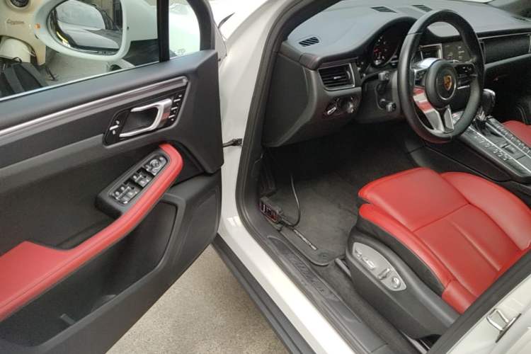 Used Porsche Macan 2017 Macan 2.0T Driver Seat