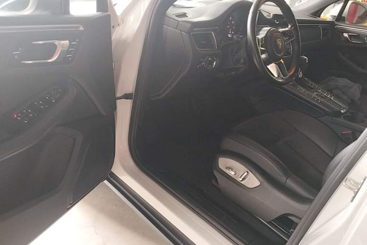 Used Porsche Macan 2017 Macan 2.0T Driver Seat