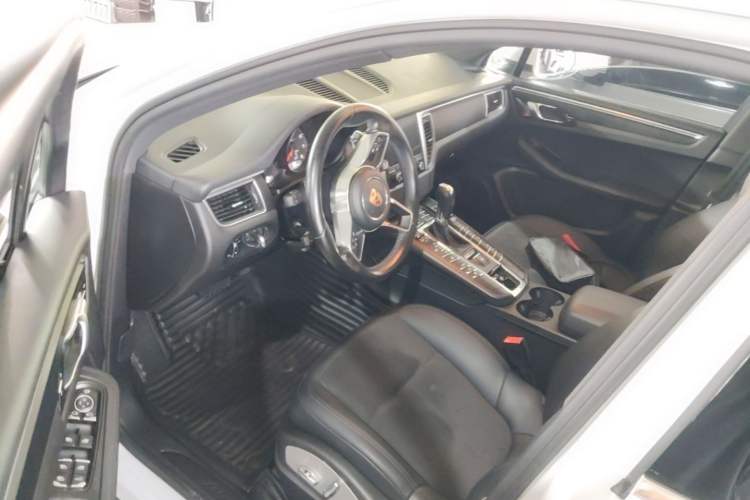 Used Porsche Macan 2017 Macan 2.0T Driver Seat