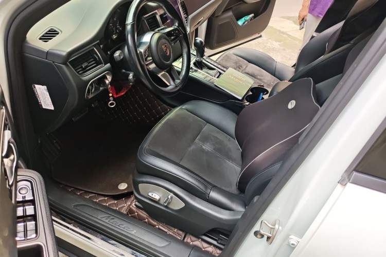 Used Porsche Macan 2017 Macan 2.0T Driver Seat