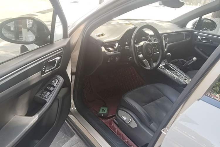 Used Porsche Macan 2017 Macan 2.0T Driver Seat