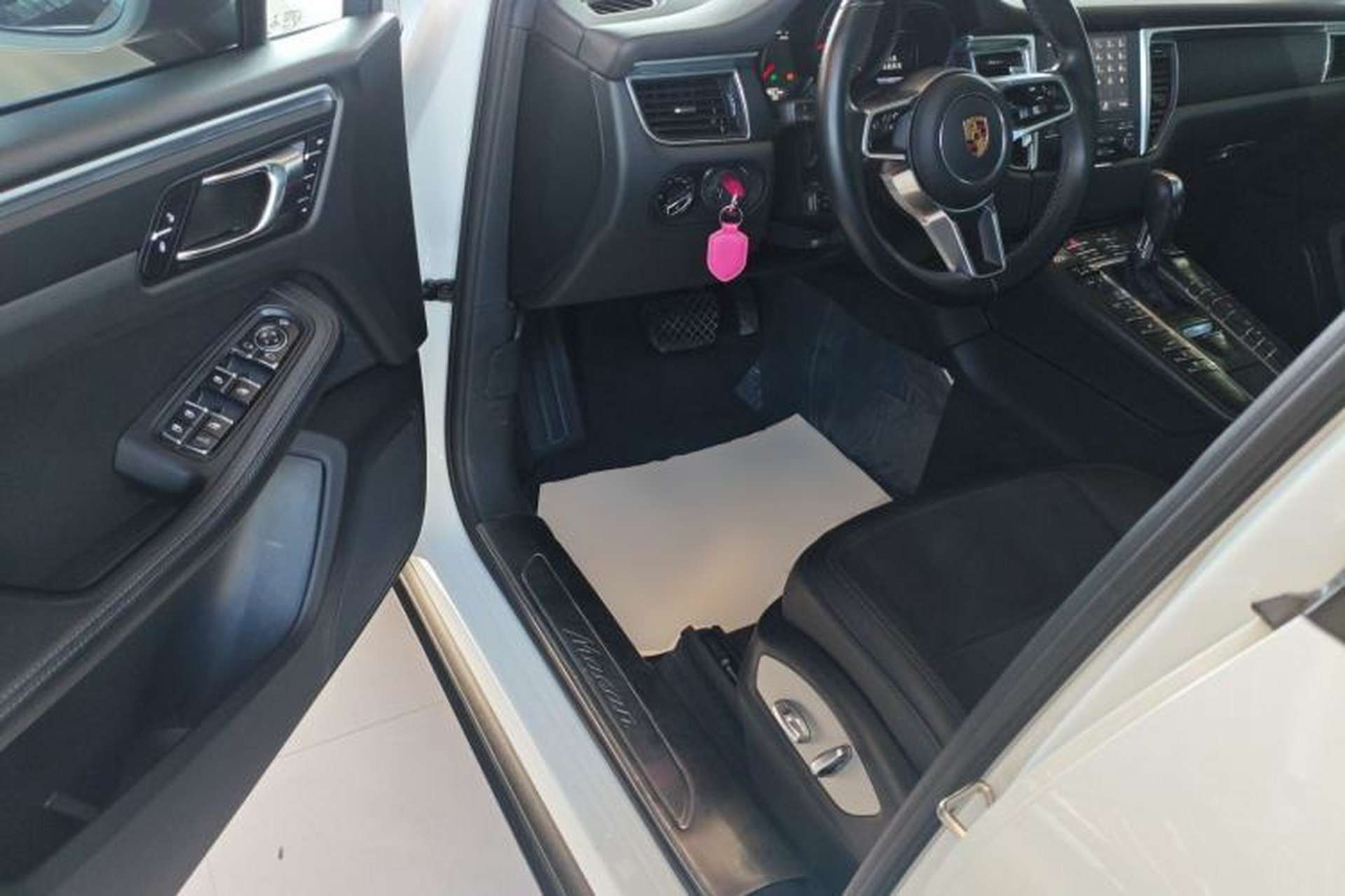 Used Porsche Macan 2017 Macan 2.0T Driver Seat