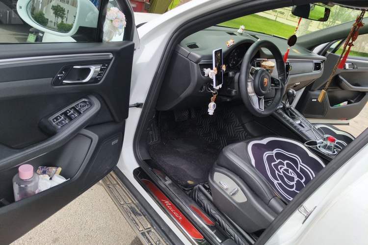 Used Porsche Macan 2017 Macan 2.0T Driver Seat
