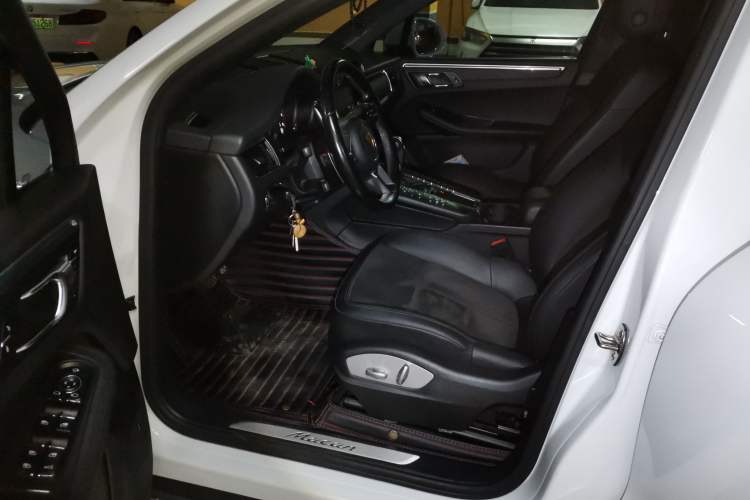 Used Porsche Macan 2017 Macan 2.0T Driver Seat
