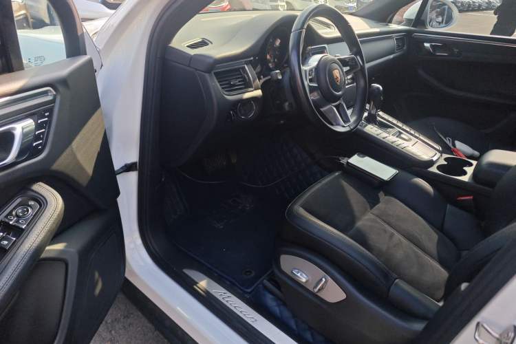 Used Porsche Macan 2017 Macan 2.0T Driver Seat