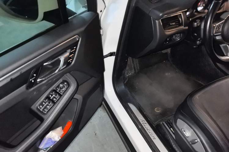 Used Porsche Macan 2017 Macan 2.0T Driver Seat