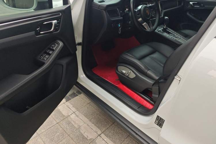 Used Porsche Macan 2017 Macan 2.0T Driver Seat