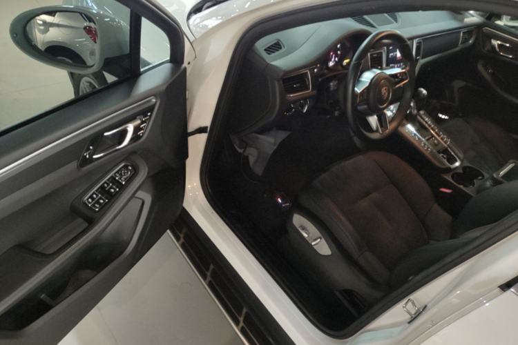 Used Porsche Macan 2017 Macan 2.0T Driver Seat