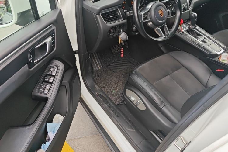 Used Porsche Macan 2017 Macan 2.0T Driver Seat
