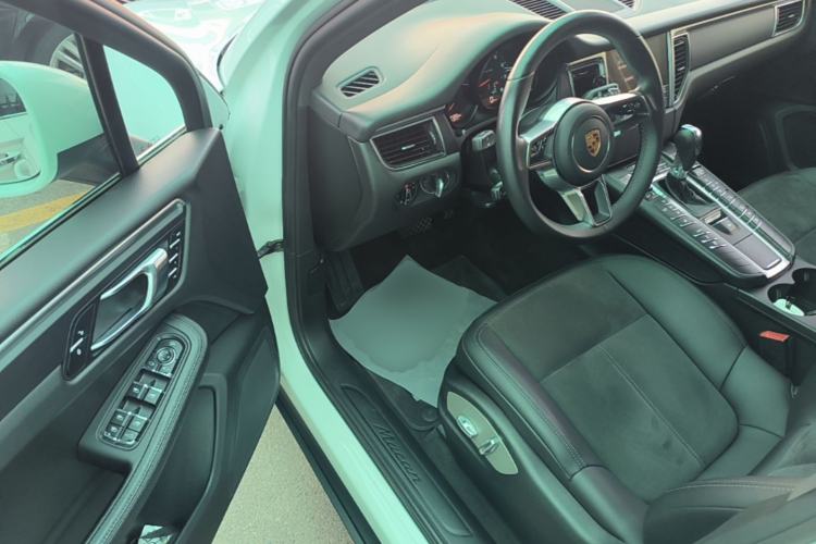 Used Porsche Macan 2017 Macan 2.0T Driver Seat