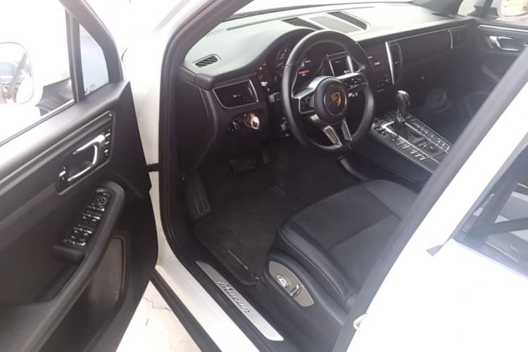 Used Porsche Macan 2017 Macan 2.0T Driver Seat