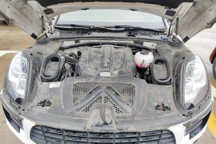 Used Porsche Macan 2017 Macan S 3.0T Engine Bay