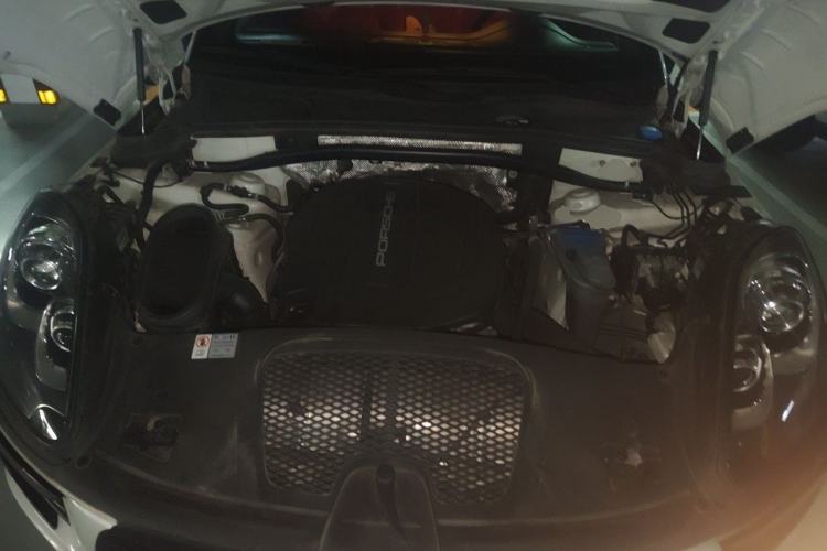 Used Porsche Macan 2017 Macan 2.0T Engine Bay