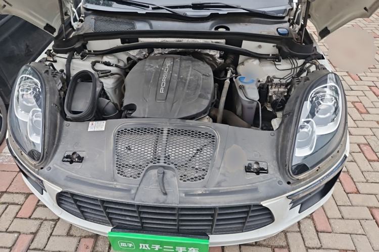 Used Porsche Macan 2017 Macan 2.0T Engine Bay