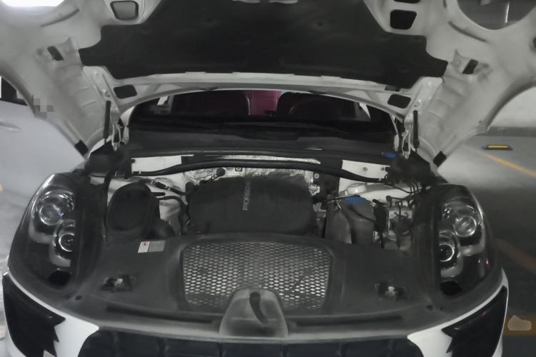 Used Porsche Macan 2017 Macan 2.0T Engine Bay
