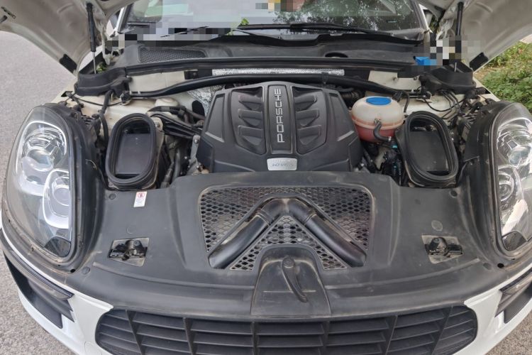 Used Porsche Macan 2017 Macan S 3.0T Engine Bay