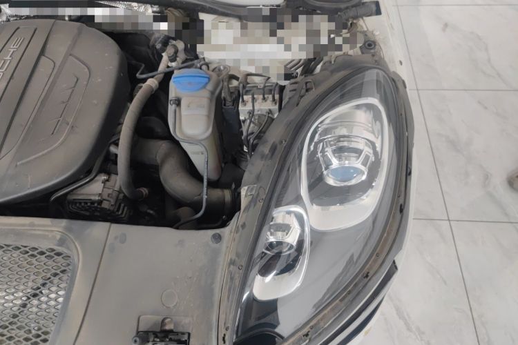 Used Porsche Macan 2017 Macan 2.0T Engine Bay Left