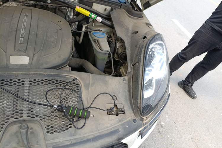 Used Porsche Macan 2017 Macan 2.0T Engine Bay Left