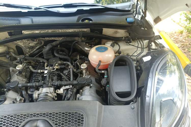 Used Porsche Macan 2017 Macan S 3.0T Engine Bay Left