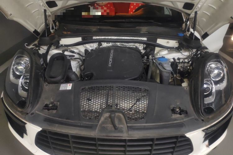 Used Porsche Macan 2017 Macan 2.0T Engine Bay