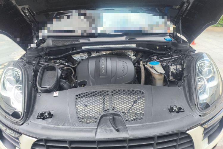 Used Porsche Macan 2017 Macan 2.0T Engine Bay