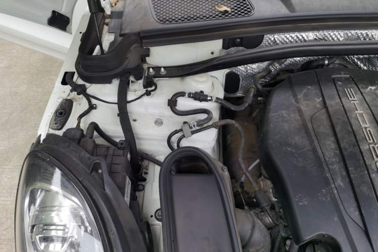 Used Porsche Macan 2017 Macan 2.0T Engine Bay Right