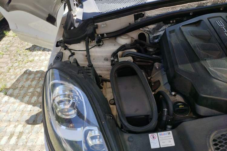 Used Porsche Macan 2017 Macan S 3.0T Engine Bay Right