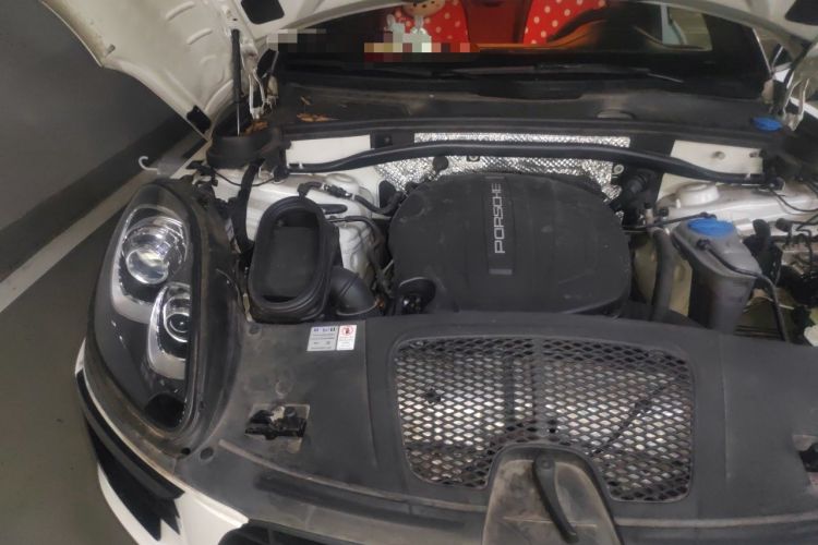 Used Porsche Macan 2017 Macan 2.0T Engine Bay Right