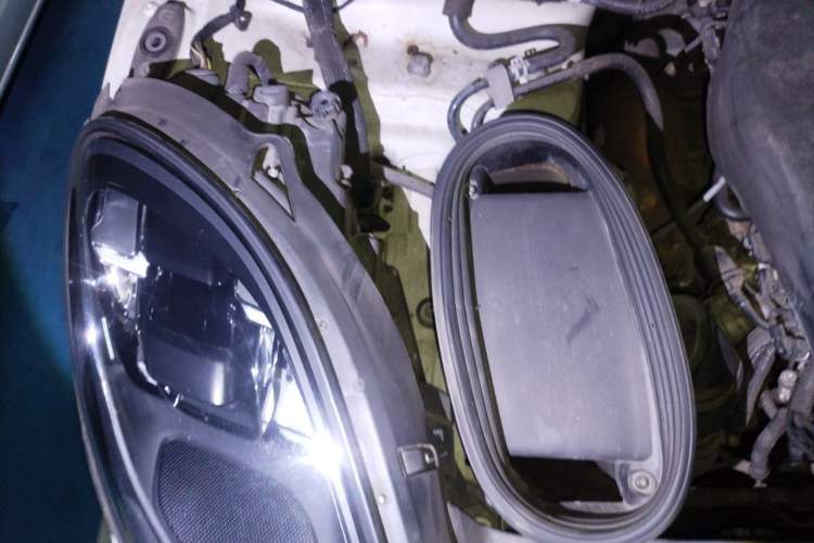 Used Porsche Macan 2017 Macan 2.0T Engine Bay Right