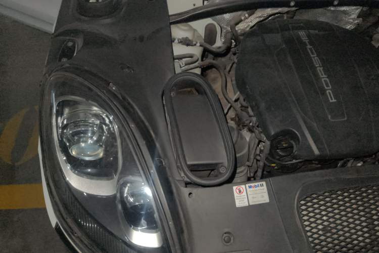 Used Porsche Macan 2017 Macan 2.0T Engine Bay Right