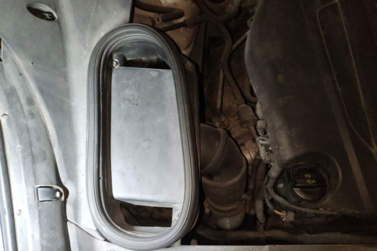 Used Porsche Macan 2017 Macan 2.0T Engine Bay Right