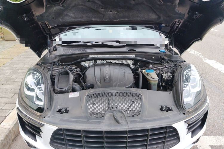 Used Porsche Macan 2017 Macan 2.0T Engine Bay