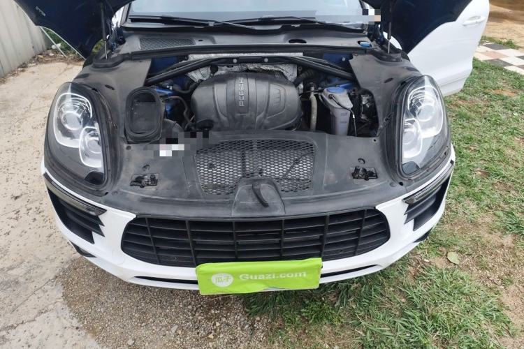 Used Porsche Macan 2017 Macan 2.0T Engine Bay
