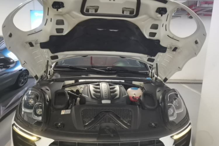 Used Porsche Macan 2017 Macan S 3.0T Engine Bay