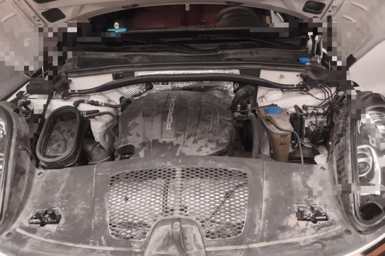Used Porsche Macan 2017 Macan 2.0T Engine Bay