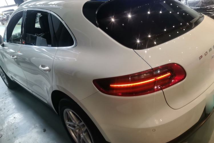 Used Porsche Macan 2017 Macan 2.0T Exterior 1