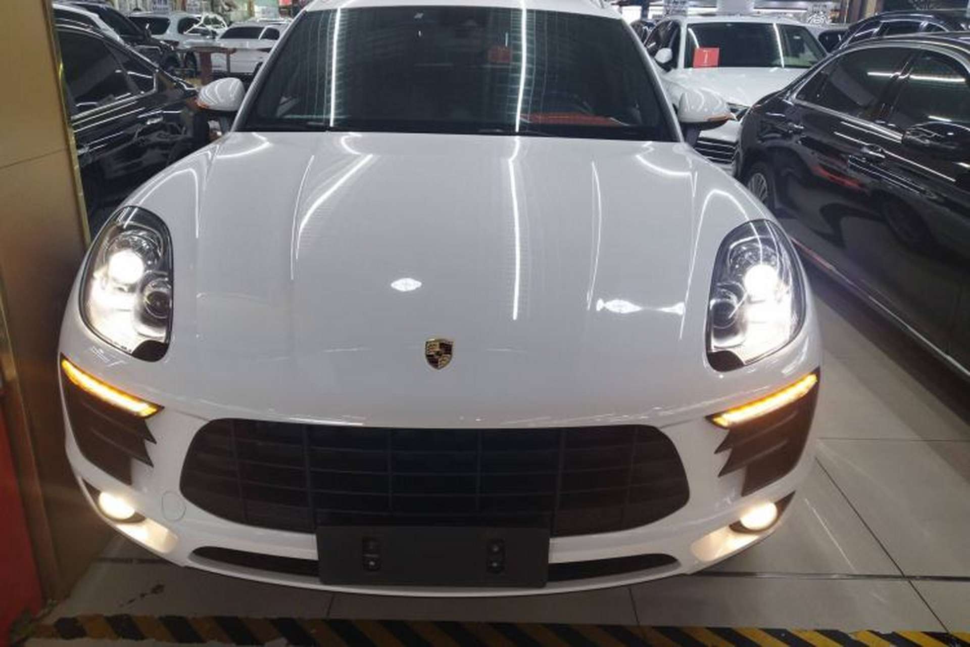 Used Porsche Macan 2017 Macan 2.0T Exterior 1