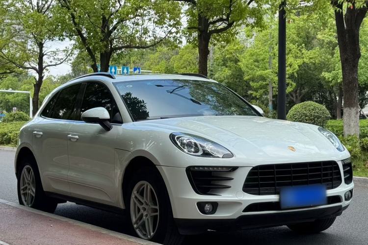 Used Porsche Macan 2017 Macan 2.0T Exterior 10