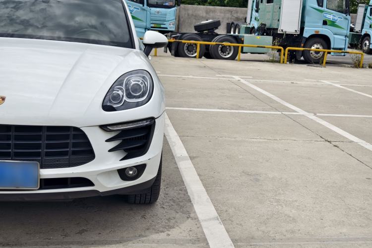Used Porsche Macan 2017 Macan S 3.0T Exterior 10