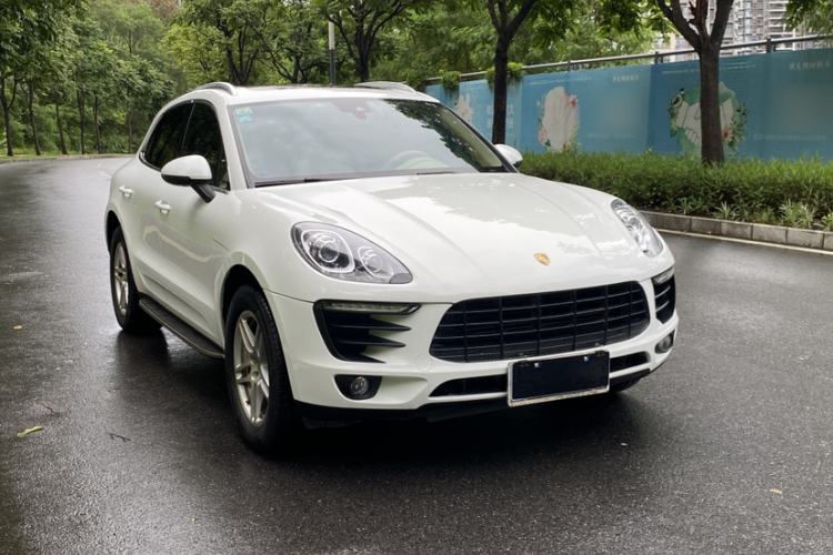 Used Porsche Macan 2017 Macan 2.0T Exterior 2