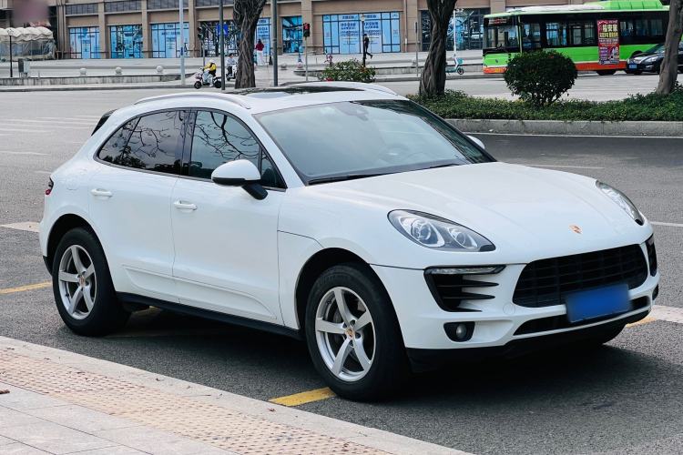 Used Porsche Macan 2017 Macan 2.0T Exterior 2