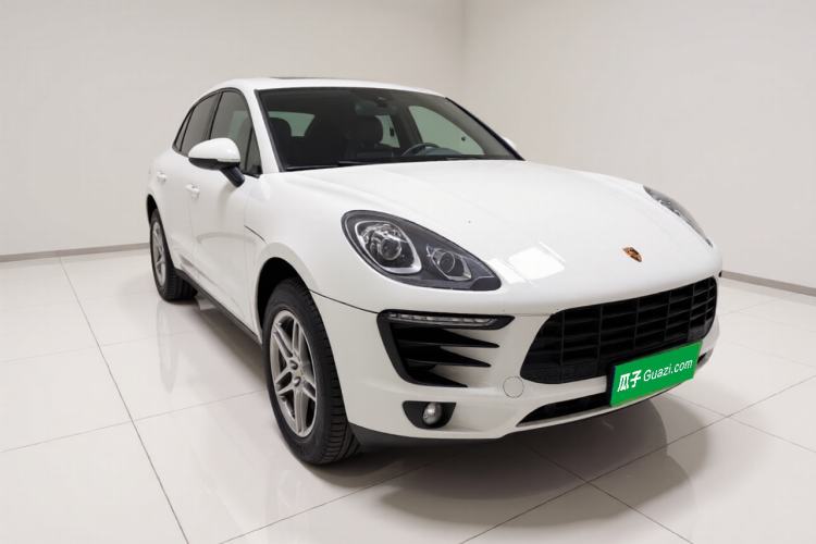 Used Porsche Macan 2017 Macan 2.0T Exterior 2