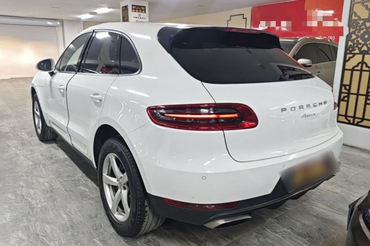 Used Porsche Macan 2017 Macan 2.0T Exterior 2