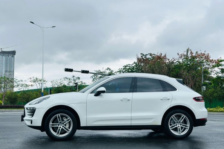 Used Porsche Macan 2017 Macan S 3.0T Exterior 2