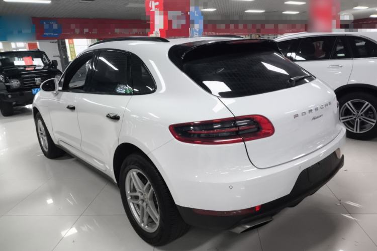 Used Porsche Macan 2017 Macan 2.0T Exterior 2